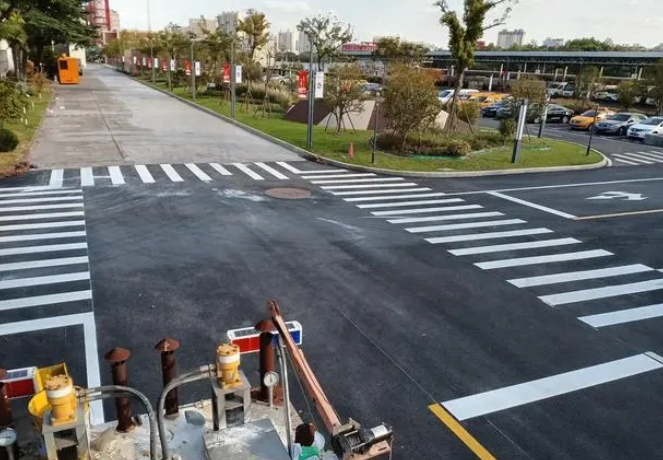 轉(zhuǎn)載：十堰恐龍化工道路標(biāo)線涂料生產(chǎn)施工廠家介紹：“生命線”！你全認(rèn)識(shí)嗎？